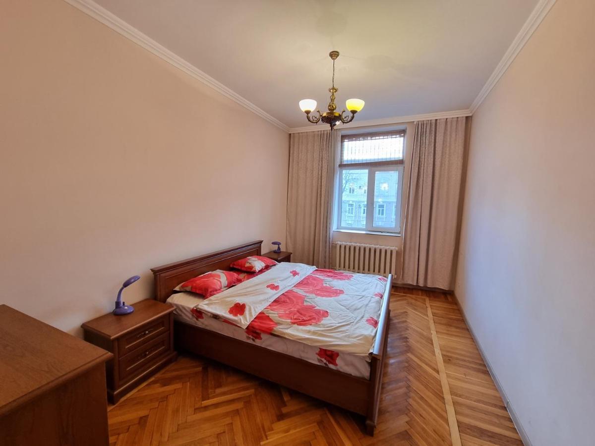 Stefan Cel Mare Boulevard Ultracentral Apartments In The Center Кишинёв Экстерьер фото