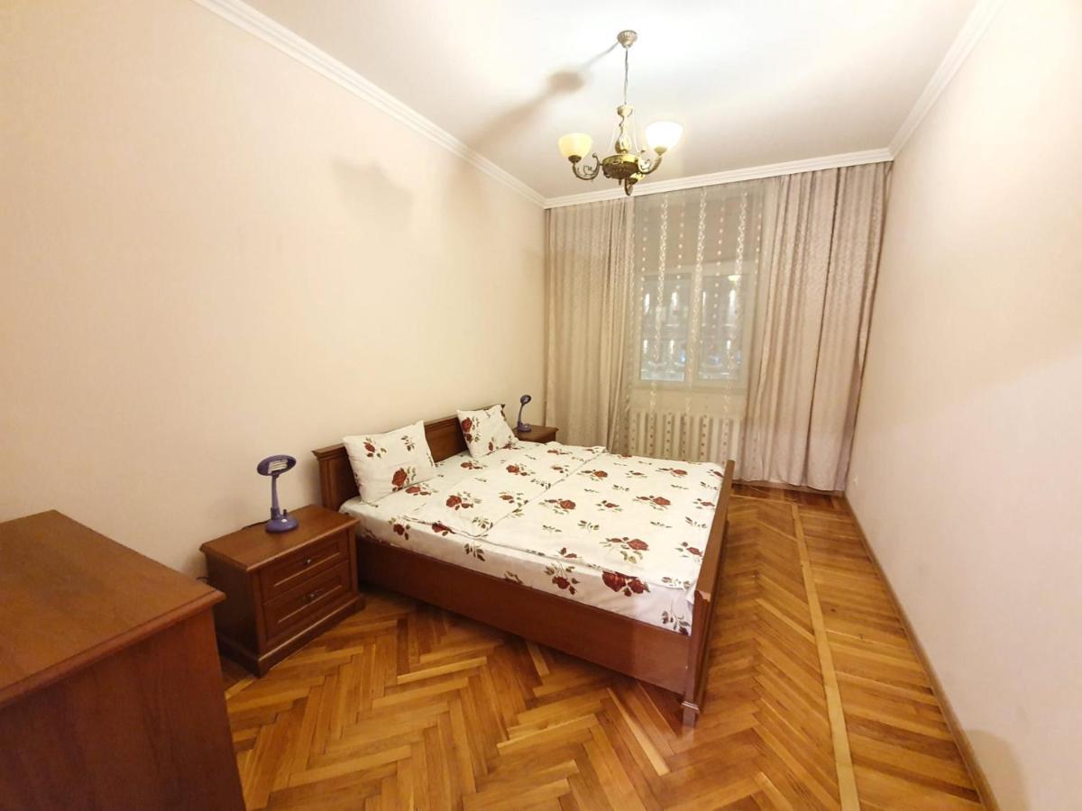 Stefan Cel Mare Boulevard Ultracentral Apartments In The Center Кишинёв Экстерьер фото