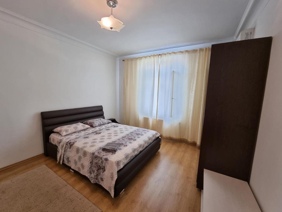 Stefan Cel Mare Boulevard Ultracentral Apartments In The Center Кишинёв Экстерьер фото